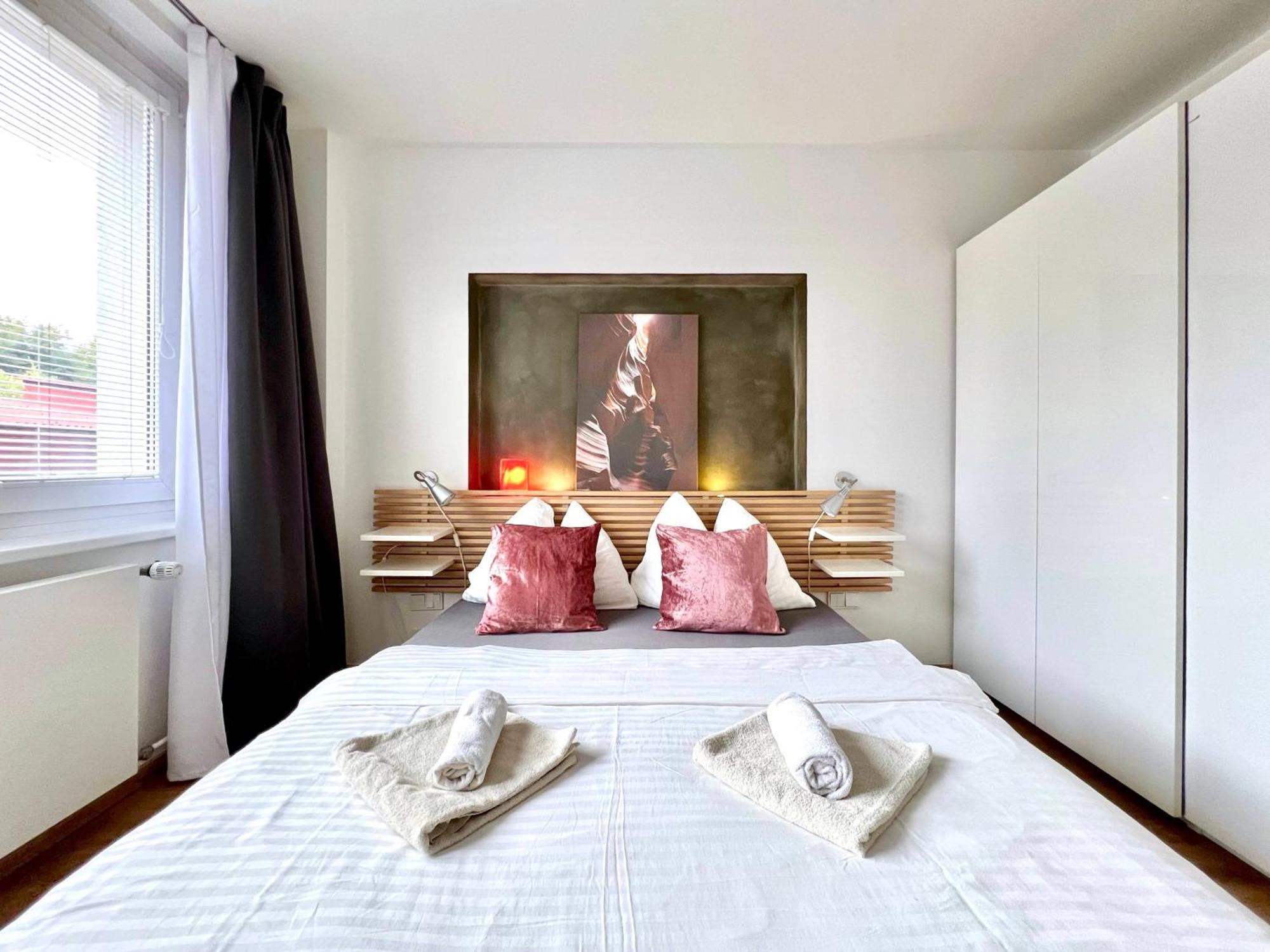 Jana'S Apartment, Free Parking プラハ エクステリア 写真